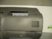 Recambio de salpicadero para kia carens 1.8 cat referencia OEM IAM 0K2FB55100AFKZ MARRON CLARO 