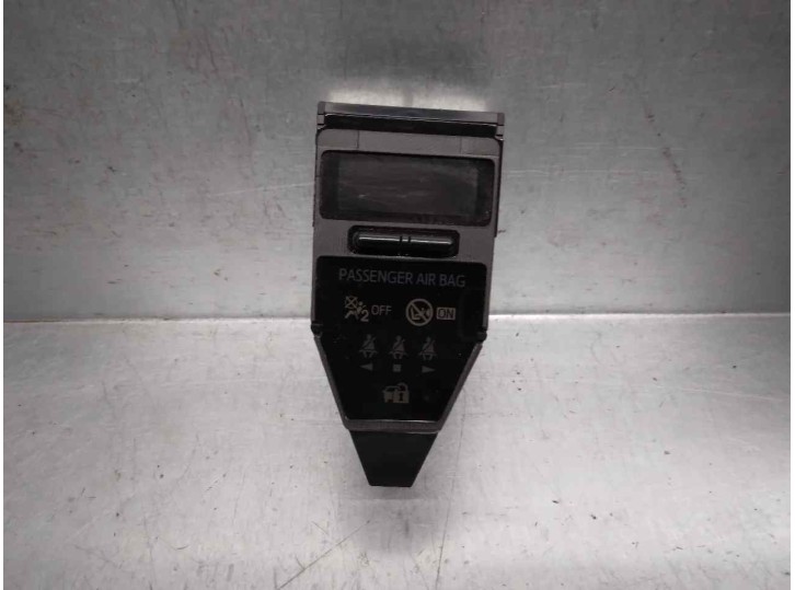 Replacement multifunction display for Toyota Auris 1.2 16V Turbo CAT OEM IAM reference 8391002200 