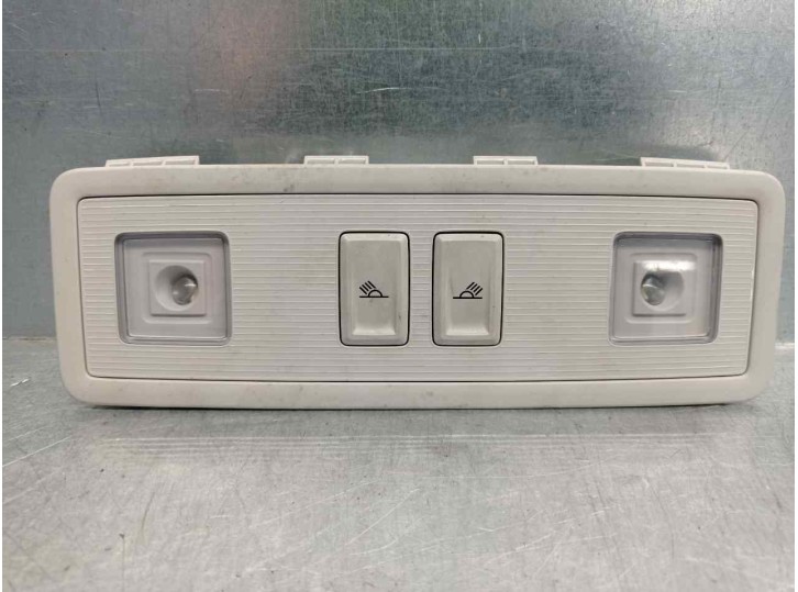Recambio de luz interior para volkswagen polo beats referencia OEM IAM 2GA947920A 