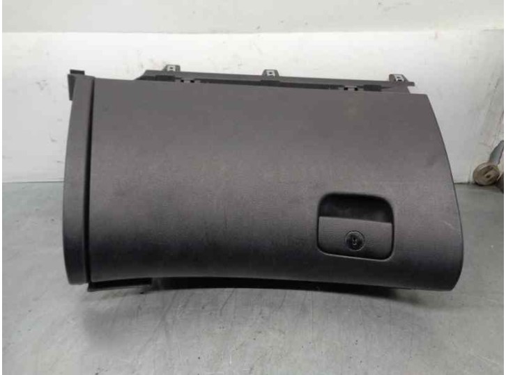 Recambio de guantera para hyundai i30 style referencia OEM IAM 845402R020 