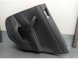 Recambio de guarnecido puerta trasera derecha para volkswagen polo beats referencia OEM IAM 2G6867212N 