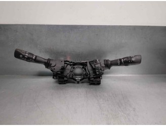 Recambio de mando luces para toyota auris 1.2 16v turbo cat referencia OEM IAM 0272017F852  