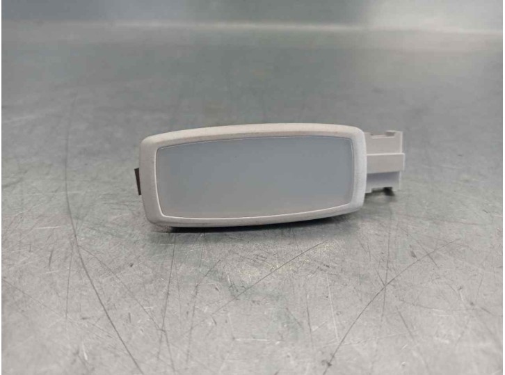 Recambio de luz interior para volkswagen polo beats referencia OEM IAM 5F0947109C 