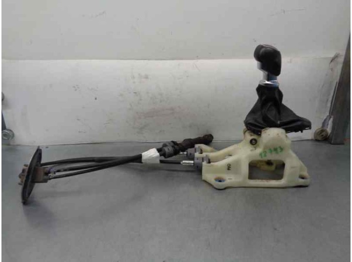 Recambio de palanca cambio para hyundai i30 style referencia OEM IAM 437002R160  