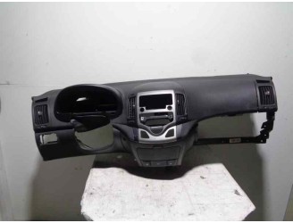 Recambio de salpicadero para hyundai i30 style referencia OEM IAM 847102R100XP NEGRO 