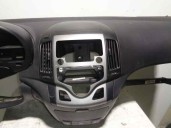 Recambio de salpicadero para hyundai i30 style referencia OEM IAM 847102R100XP NEGRO 