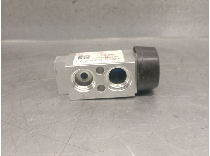 Recambio de valvula expansion para hyundai tucson hybrid referencia OEM IAM 97775CZ001 