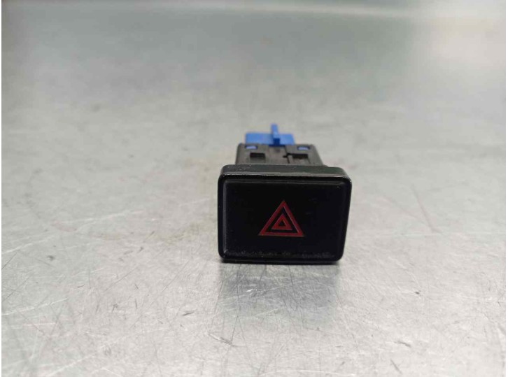 Recambio de warning para volkswagen polo beats referencia OEM IAM 2G0953509KQU  