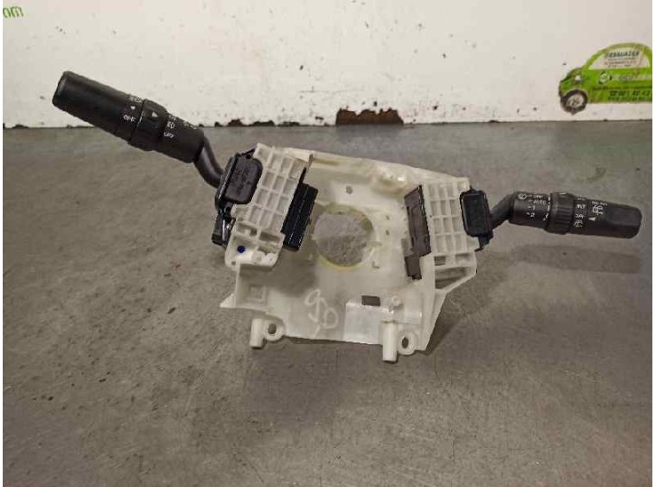 Recambio de mando luces para mazda 5 berl. (cr) 2.0 crtd active (81kw) referencia OEM IAM CC6817E675 