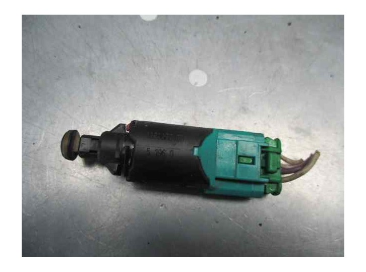 Recambio de interruptor para citroën berlingo 1.9 diesel referencia OEM IAM 9650688480  