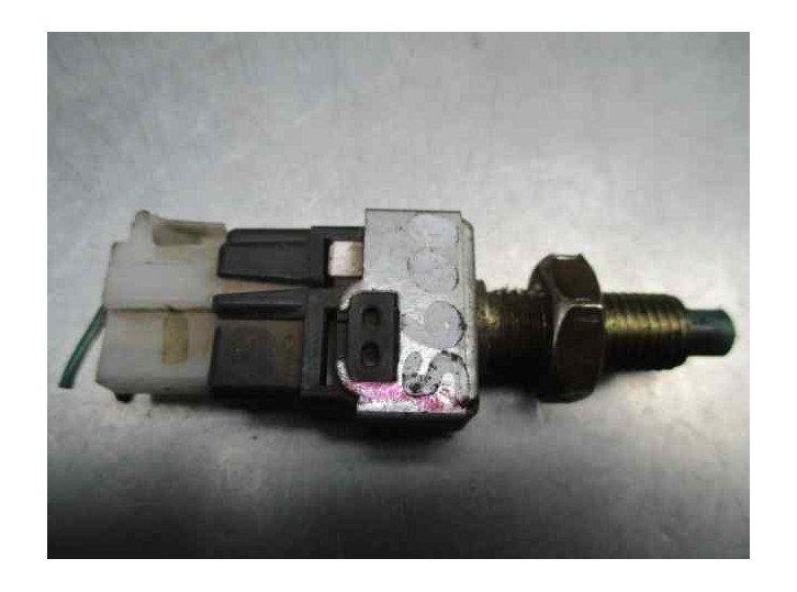 Recambio de interruptor para ford fiesta (dx) 1.8 diesel cat referencia OEM IAM 201C UH71 