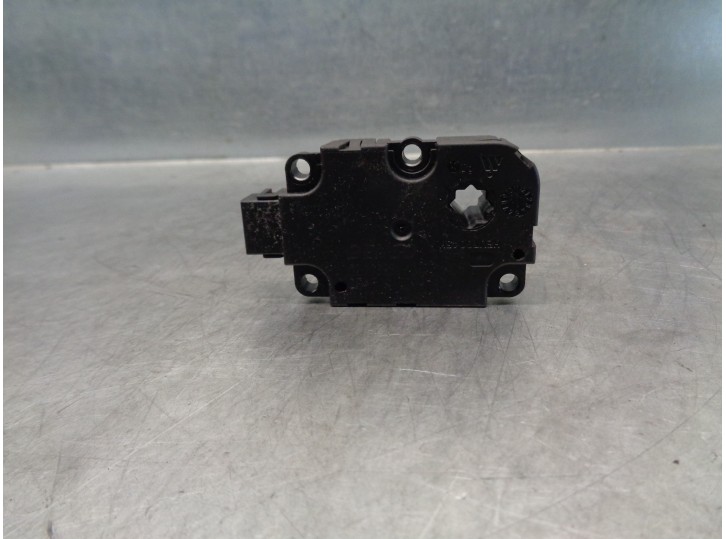 Recambio de motor calefaccion para mercedes-benz clase cla (w117) 2.0 cat referencia OEM IAM   