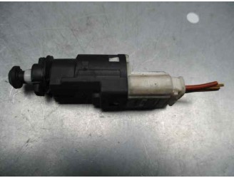 Recambio de interruptor para renault grand scénic ii (jm0/1_) 1.9 dci (jm0g, jm12, jm1g, jm2c) referencia OEM IAM 8200276361  