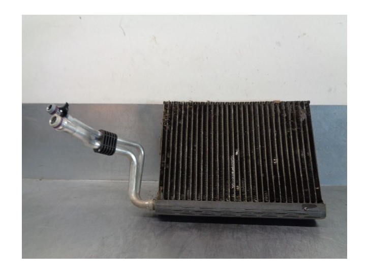 Recambio de evaporador aire acondicionado para bmw serie 3 coupe (e92) 2.0 16v cat referencia OEM IAM N668618N 