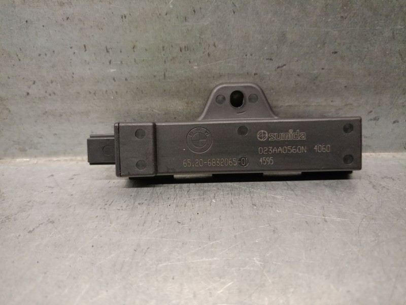 Recambio de antena para bmw 3 (g20, g80, g28) 320 d mild-hybrid referencia OEM IAM 65206832065  023AA0560N