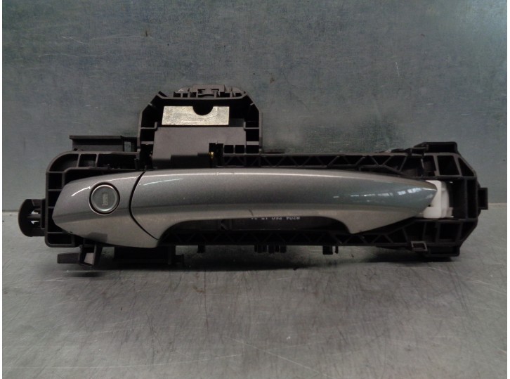 Recambio de maneta exterior delantera izquierda para mercedes-benz clase cla (w117) 2.0 cat referencia OEM IAM   