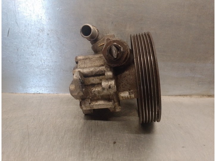 Recambio de bomba servodireccion para peugeot 406 berlina (s1/s2) 2.0 hdi referencia OEM IAM 9633817580 7692955150 ZF