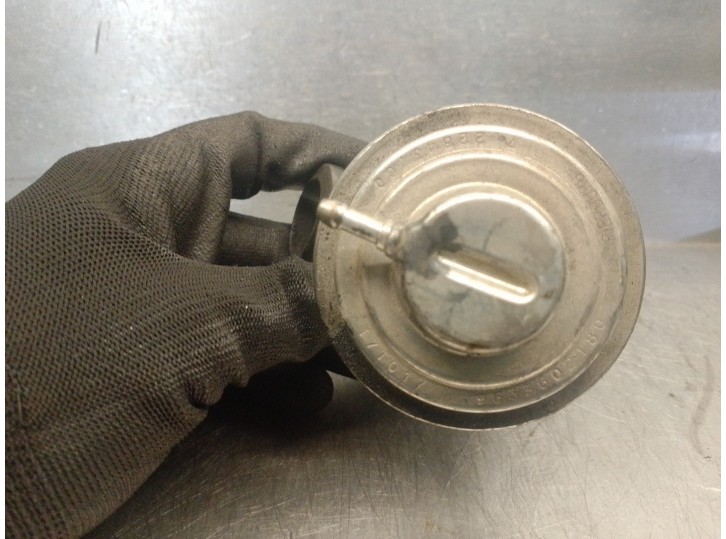 Recambio de valvula egr para peugeot 307 (s1) 2.0 hdi fap cat referencia OEM IAM 9633602180 72284300 PIERBURG