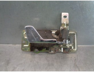Recambio de maneta interior trasera derecha para mg serie 800 (rs) 827 si referencia OEM IAM FVB10010  