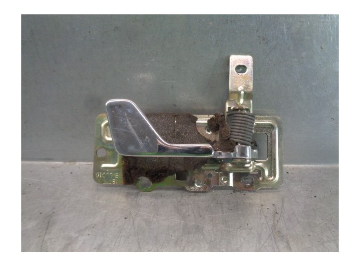 Recambio de maneta interior trasera derecha para mg serie 800 (rs) 827 si referencia OEM IAM FVB10010  