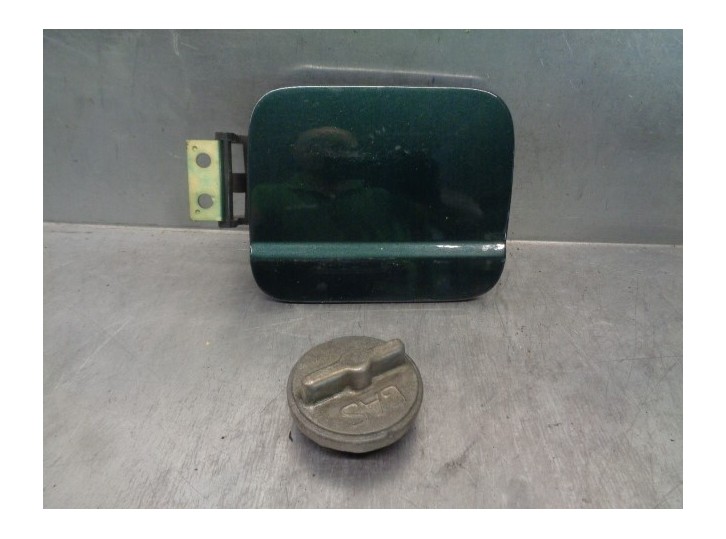 Recambio de tapa exterior combustible para mg serie 800 (rs) 827 si referencia OEM IAM BPA140010  