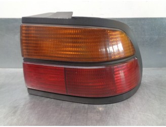 Recambio de piloto trasero derecho para mg serie 800 (rs) 827 si referencia OEM IAM 2220  