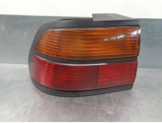 Replacement rear left tail light for MG 800 Series (RS) 827 Si OEM IAM reference 2220 