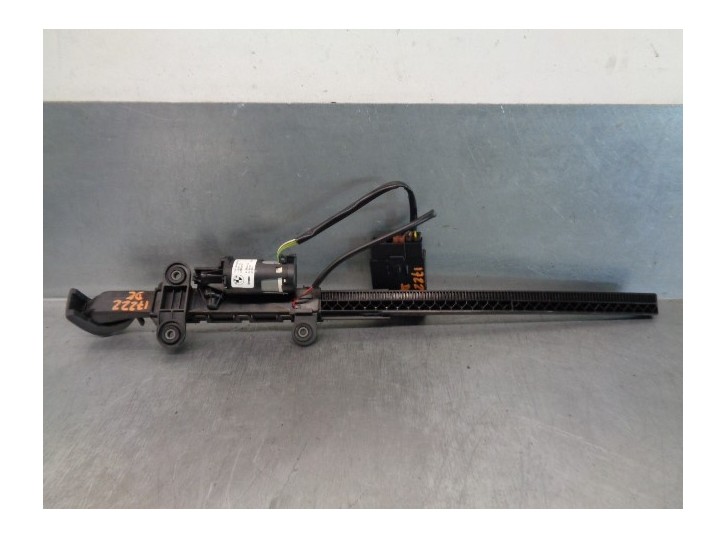 Replacement front right seatbelt for bmw 3 series coupe (e92) 2.0 16v cat OEM IAM reference 72119165378 9167237