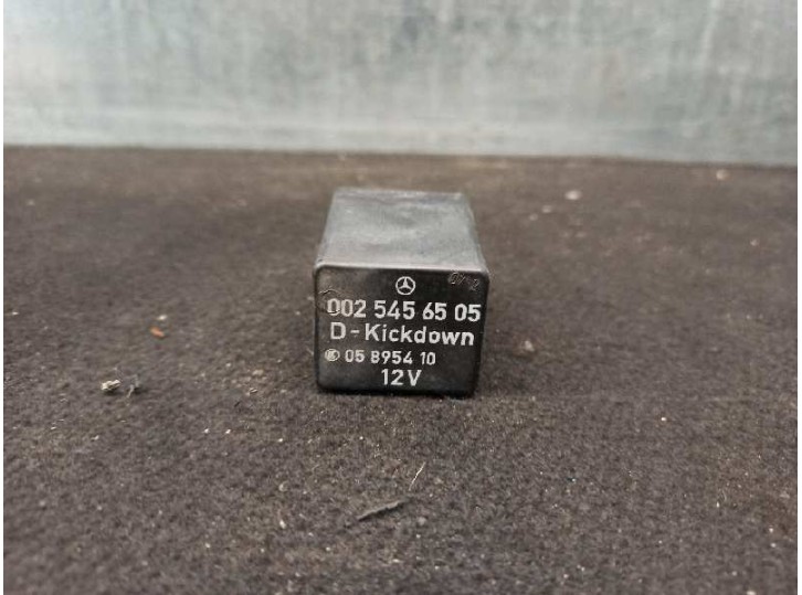 Recambio de rele para mercedes-benz clase c (w201) berlina 2.5 diesel referencia OEM IAM 0025456505  