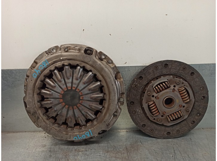 Recambio de kit embrague para toyota auris 1.4 turbodiesel cat referencia OEM IAM 3121012291 321007710 LUK