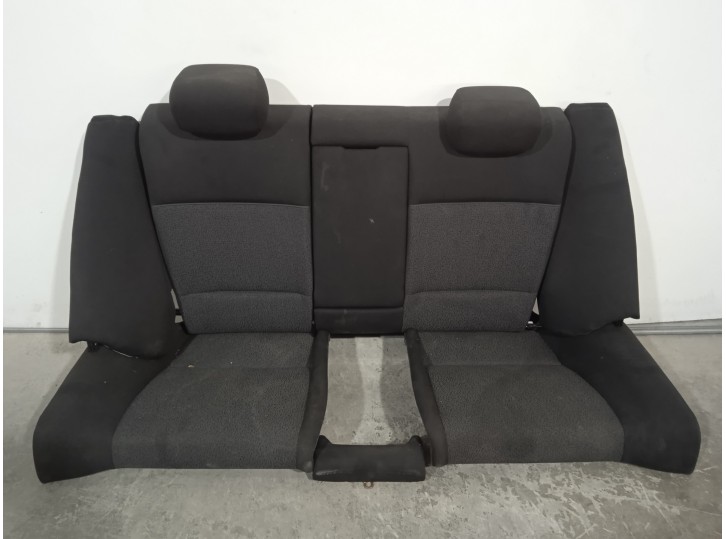 Recambio de asientos traseros para bmw serie 3 coupe (e92) 2.0 16v cat referencia OEM IAM 4333937 TELA NEGRA Y GRIS 2 PUERTAS