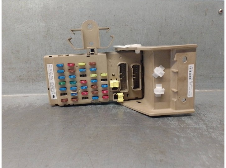 Recambio de caja reles / fusibles para subaru forester (sh_) 2.0 d awd (shh) referencia OEM IAM 82201FG010  