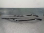 Recambio de brazo limpia delantero derecho para mg serie 800 (rs) 827 si referencia OEM IAM 