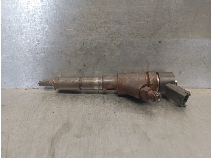 Recambio de inyector para citroën jumpy 2.0 hdi referencia OEM IAM 9637536080 0445010044 BOSCH