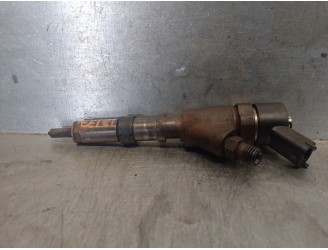 Replacement injector for Citroën Jumpy 2.0 HDi OEM IAM reference 9637536080 0445010044 BOSCH