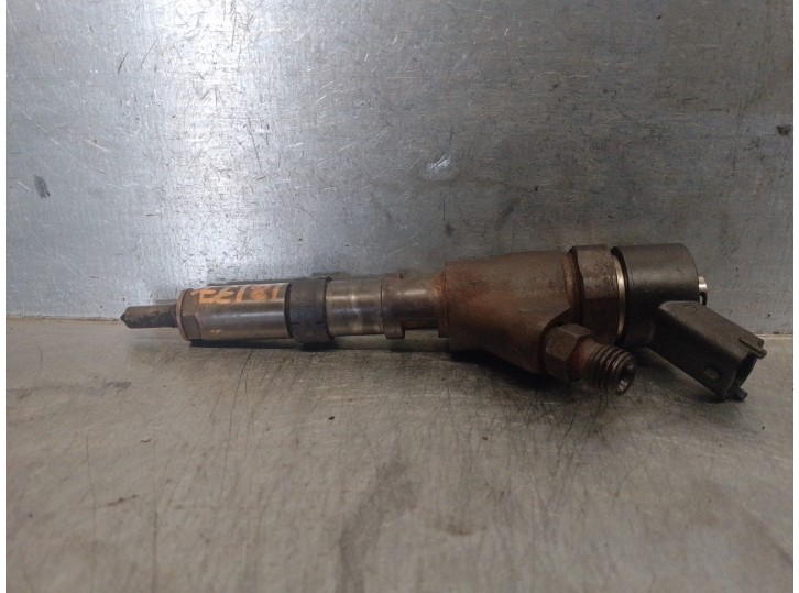 Recambio de inyector para citroën jumpy 2.0 hdi referencia OEM IAM 9637536080 0445010044 BOSCH