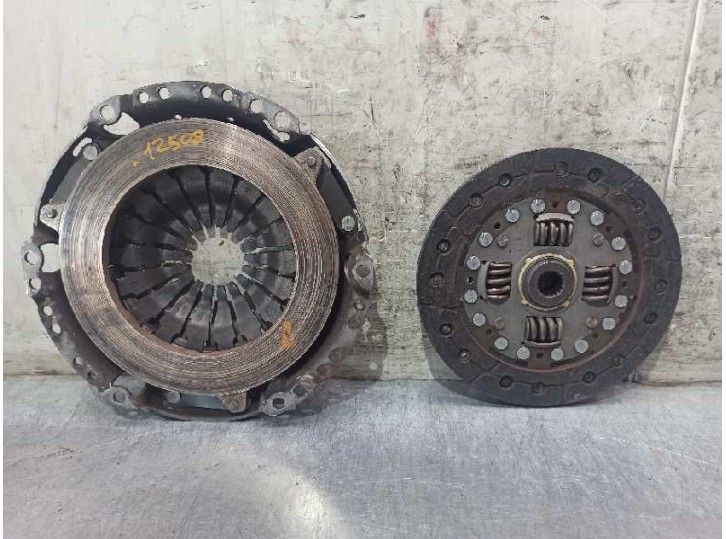 Recambio de kit embrague para suzuki swift berlina (mz) 1.3 16v cat referencia OEM IAM 2210086G40  LUK