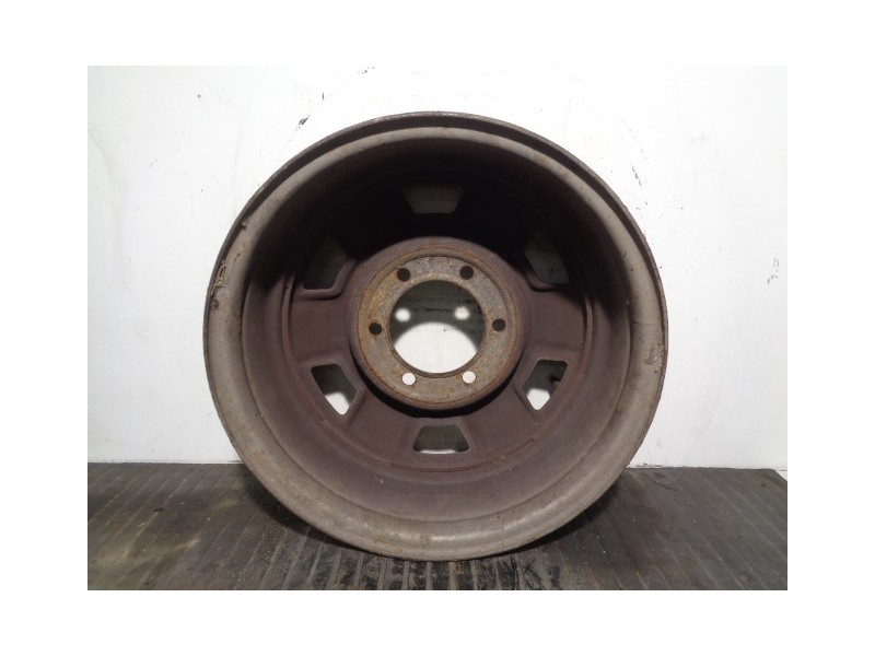Recambio de llanta para ssangyong musso 2.9 tdi grand lux referencia OEM IAM 4173005200 R15X7JJ 