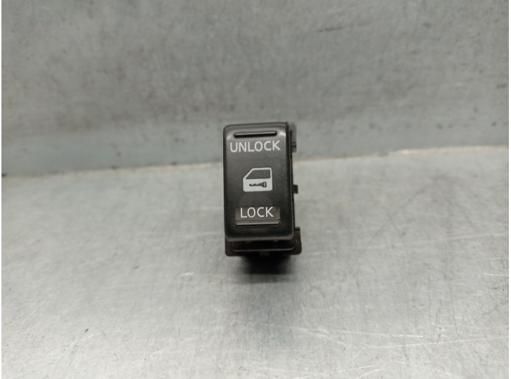 Recambio de interruptor para nissan pathfinder (r51) 2.5 dci diesel cat referencia OEM IAM 25210EB300 25210EB300 