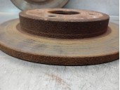 Replacement rear brake disc for Ford Focus saloon (CAK) 1.8 16V CAT OEM IAM reference 1780880 