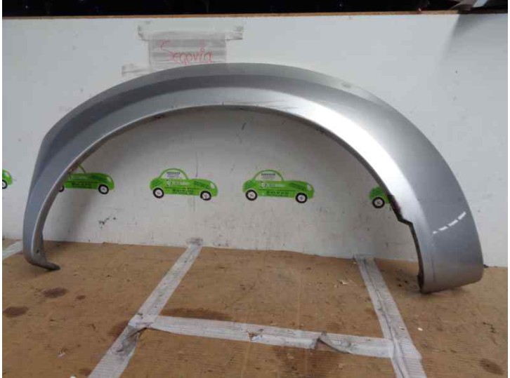 Recambio de aletin trasero izquierdo para nissan pick-up (d22) 2.5 16v turbodiesel cat referencia OEM IAM 