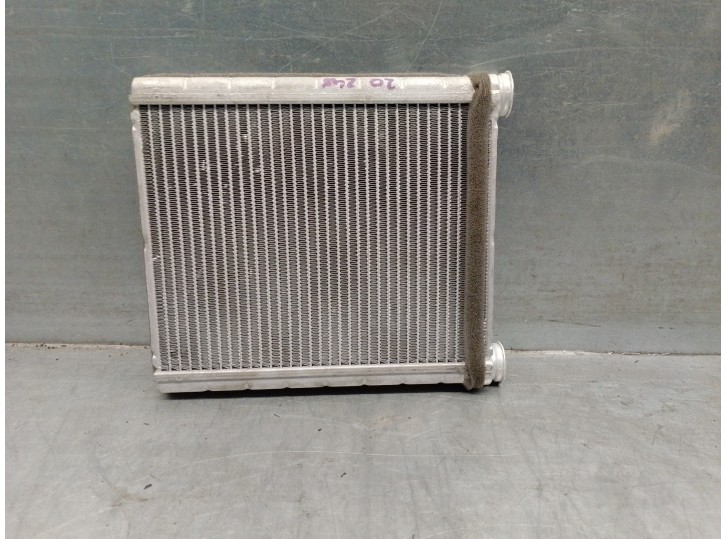Recambio de radiador calefaccion / aire acondicionado para renault captur ii referencia OEM IAM 271156379R 