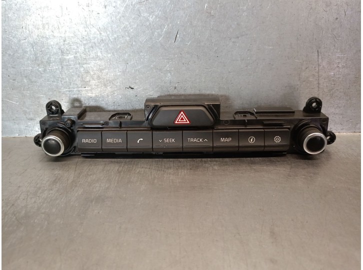 Replacement multifunction control for Volkswagen Touareg (7P5, 7P6) 3.0 V6 TDI OEM IAM reference D996569210 