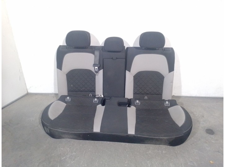Recambio de asientos traseros para kia ceed tourer (cd) 1.0 t-gdi referencia OEM IAM 89100J7030GLA 89100J7030GLA 