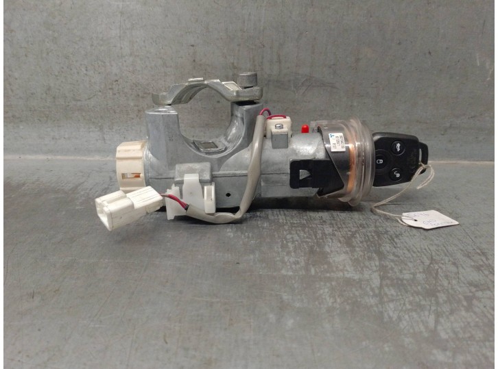Replacement ignition switch for Subaru Forester (SH_) 2.0 D AWD (SHH) OEM IAM reference 88215AG000 X1T25971 