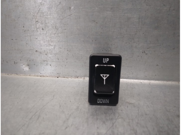 Recambio de interruptor para opel monterey 3.1 turbodiesel referencia OEM IAM 1241261 