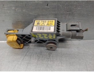 Recambio de salpicadero para saab 9-3 sport hatch 2.0 cat referencia OEM IAM 12762215  