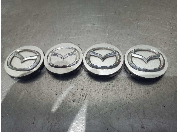 Recambio de tapacubos para mazda 323 berlina c/f/s (ba) 1.5 c referencia OEM IAM   