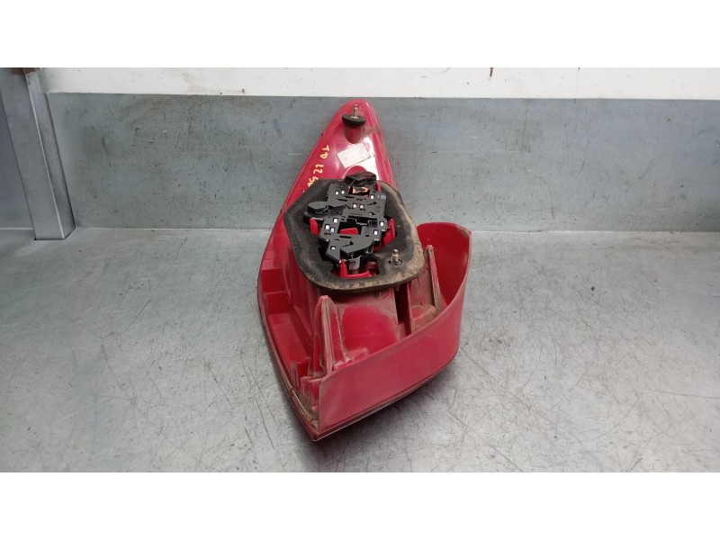 Recambio de piloto trasero derecho para peugeot 307 (3a/c) 1.6 16v referencia OEM IAM 6351P3 6351P3 