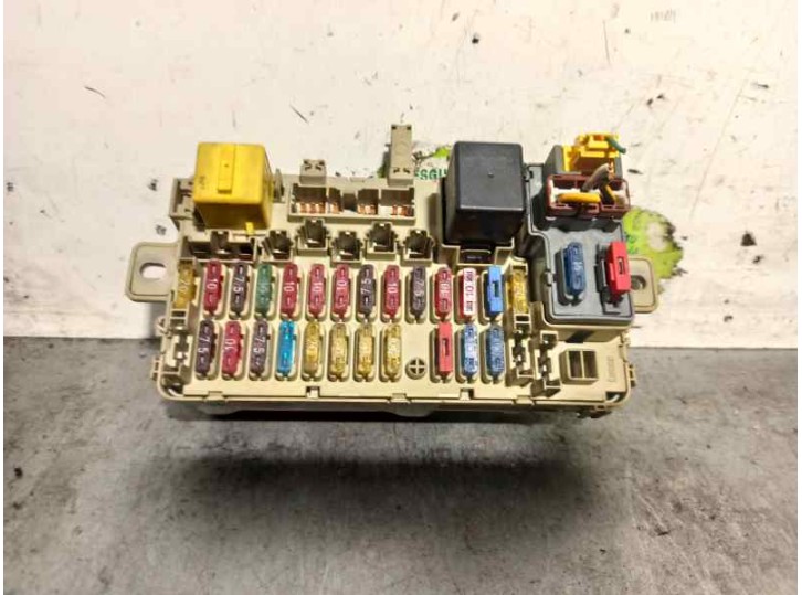 Recambio de caja reles / fusibles para mg serie 400 (rt) 1.6 cat referencia OEM IAM YQE102370 